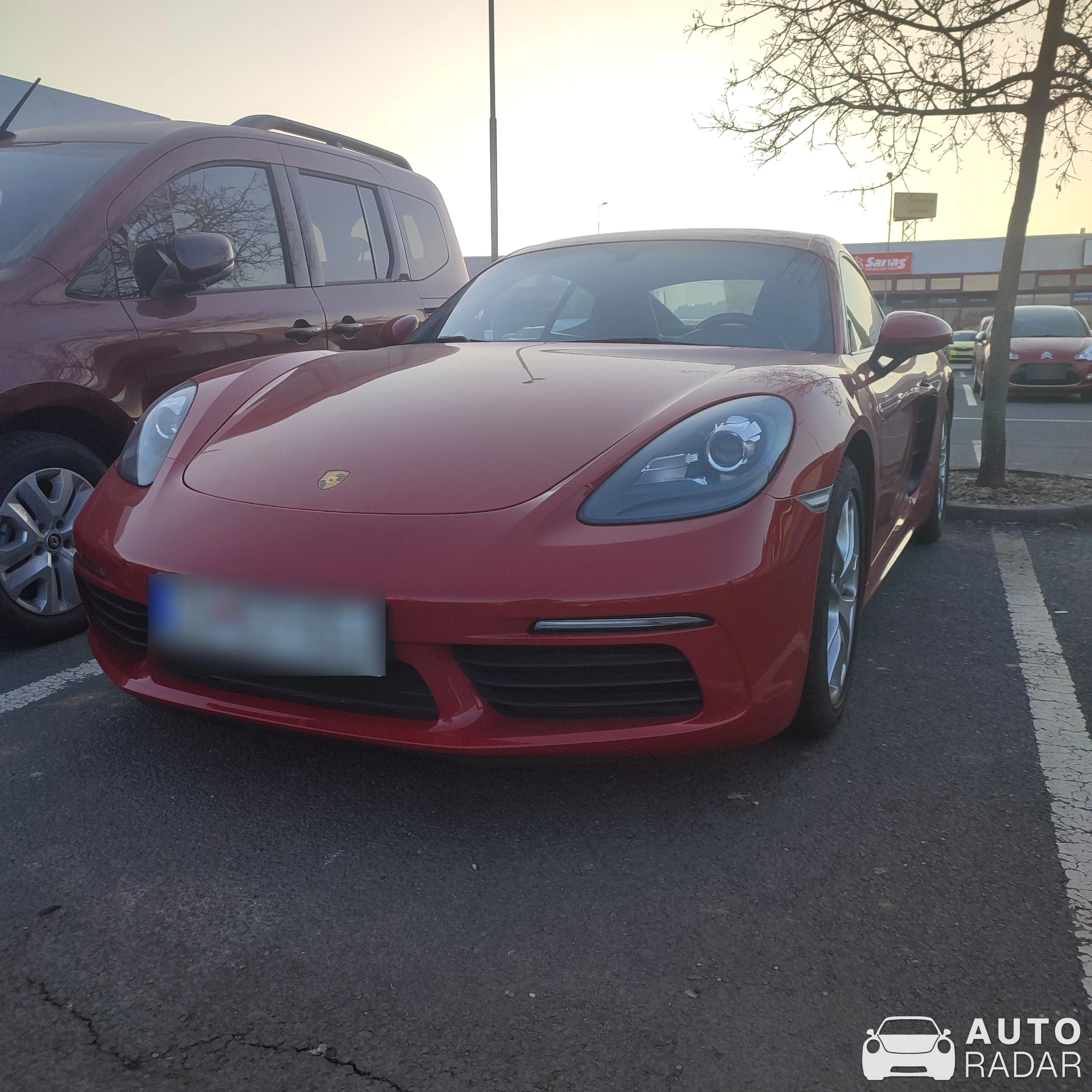 Porsche 718 Cayman spotted in Zvolen