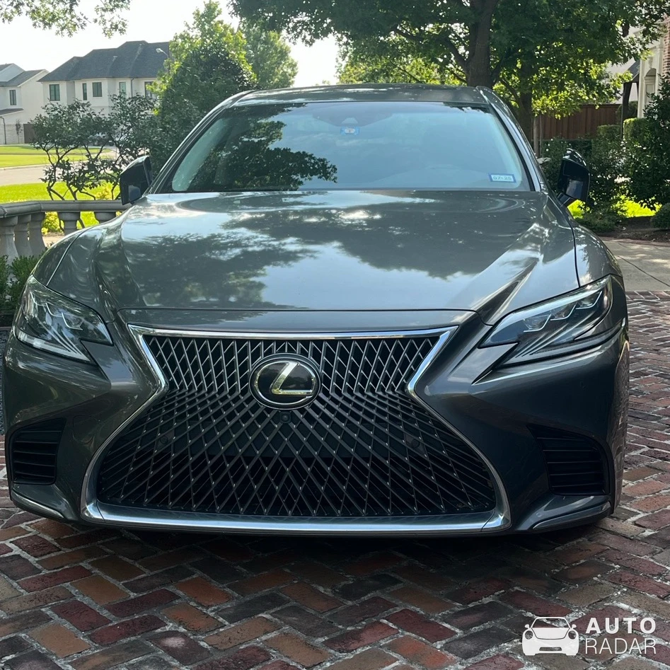 Lexus LS 500 spotted in Dallas