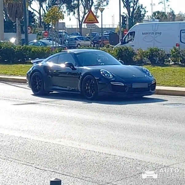 Porsche 991 Turbo S MkII spotted in Βούλα, Ελλάδα