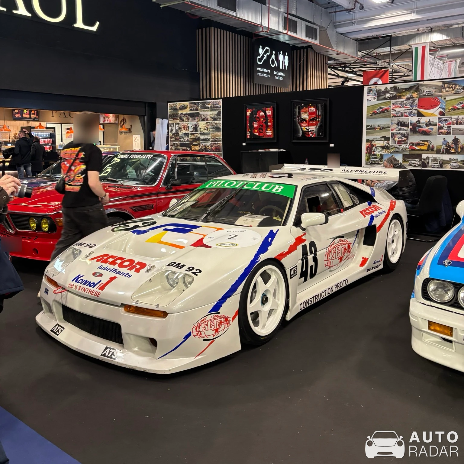Venturi 400 spotted in Issy-les-Moulineaux