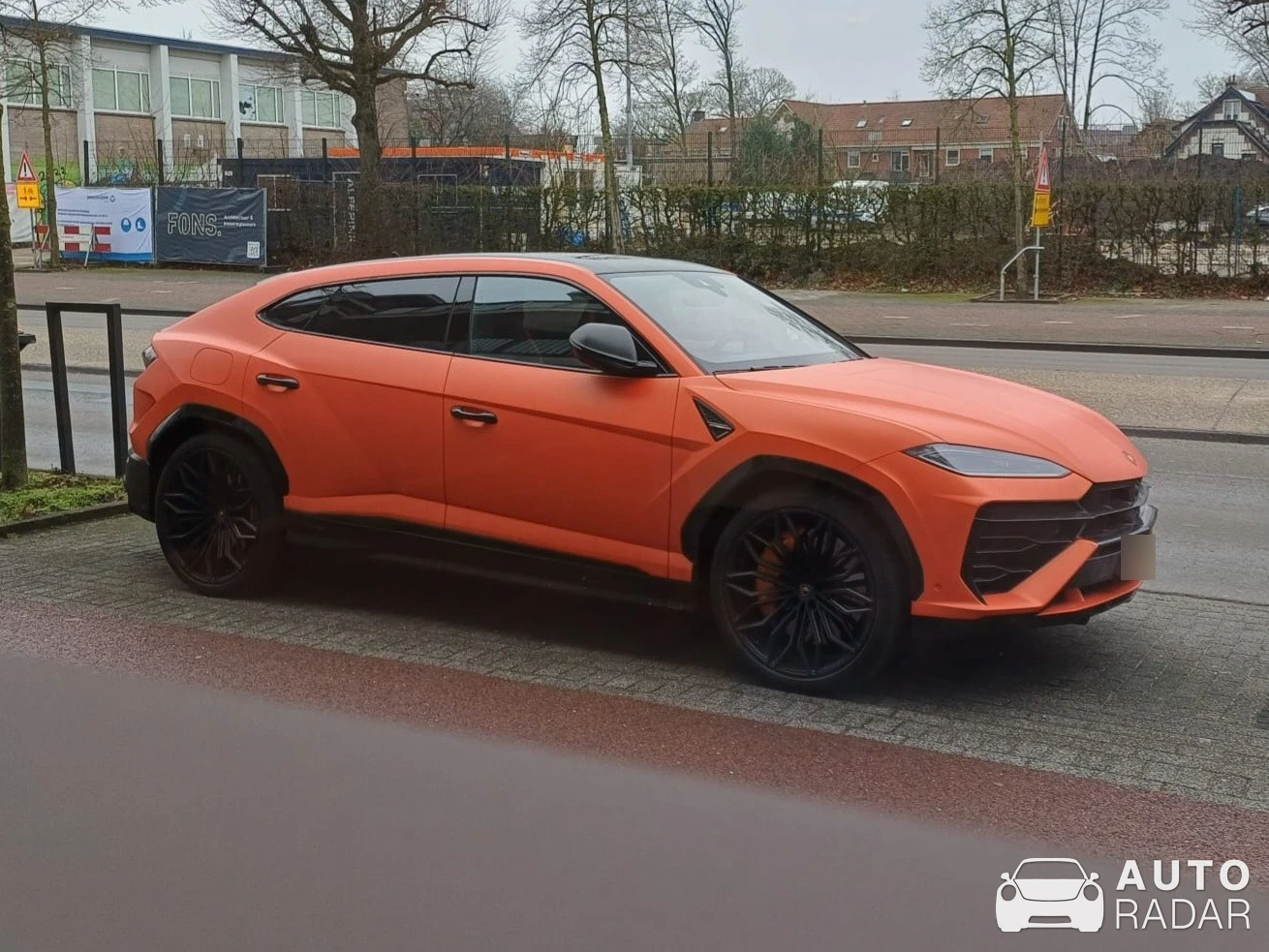 Lamborghini Urus SE spotted in Hengelo, Netherlands