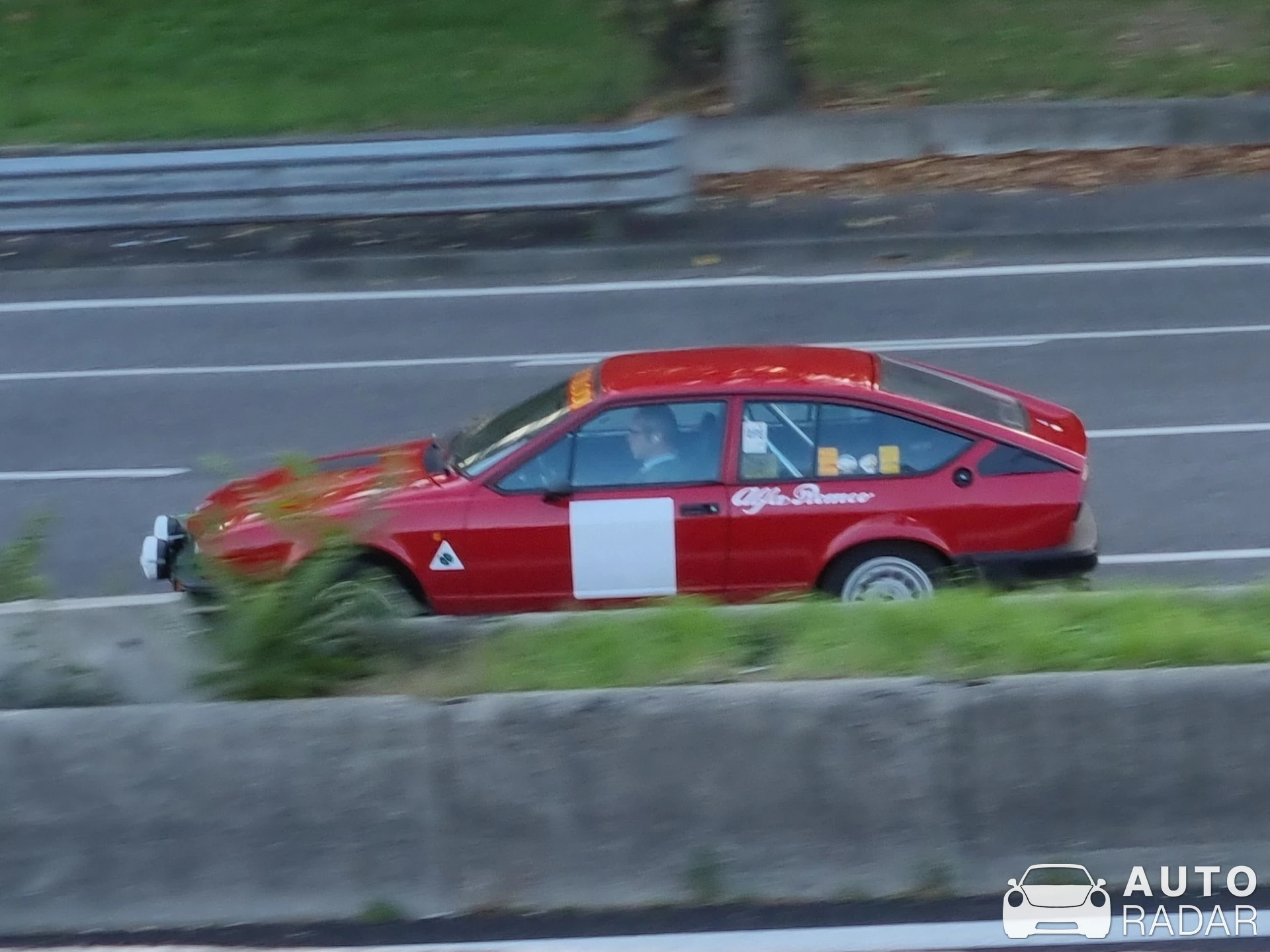 Alfa Romeo GTV6 spotted in Milano, Italia