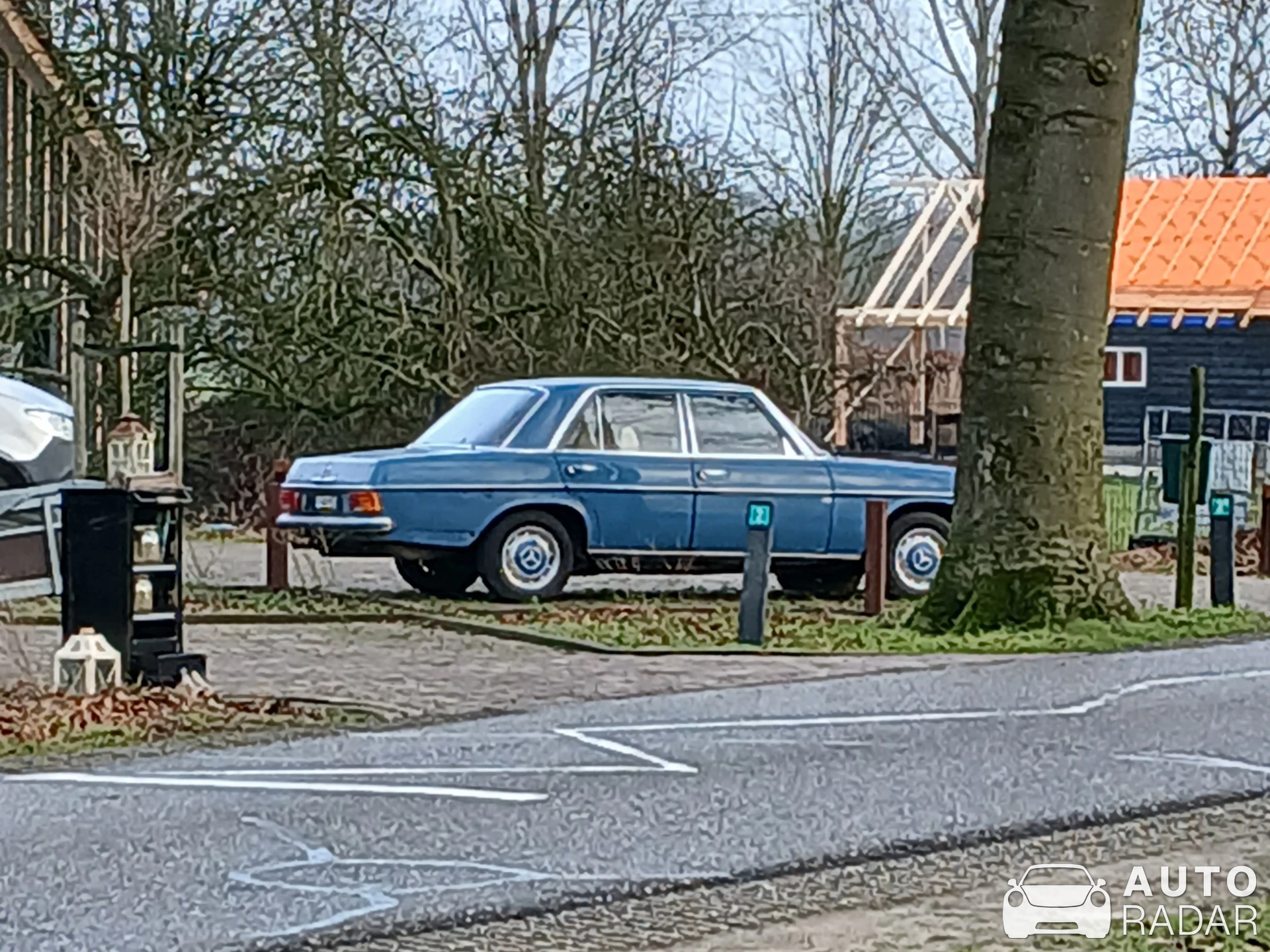 Mercedes-Benz 300 SE W126 spotted in Zelhem