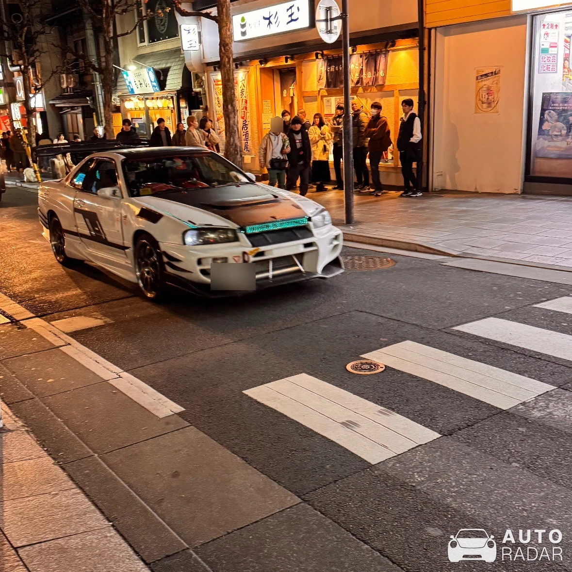 Nissan Skyline R34 GT-R spotted in Kyoto, Japan
