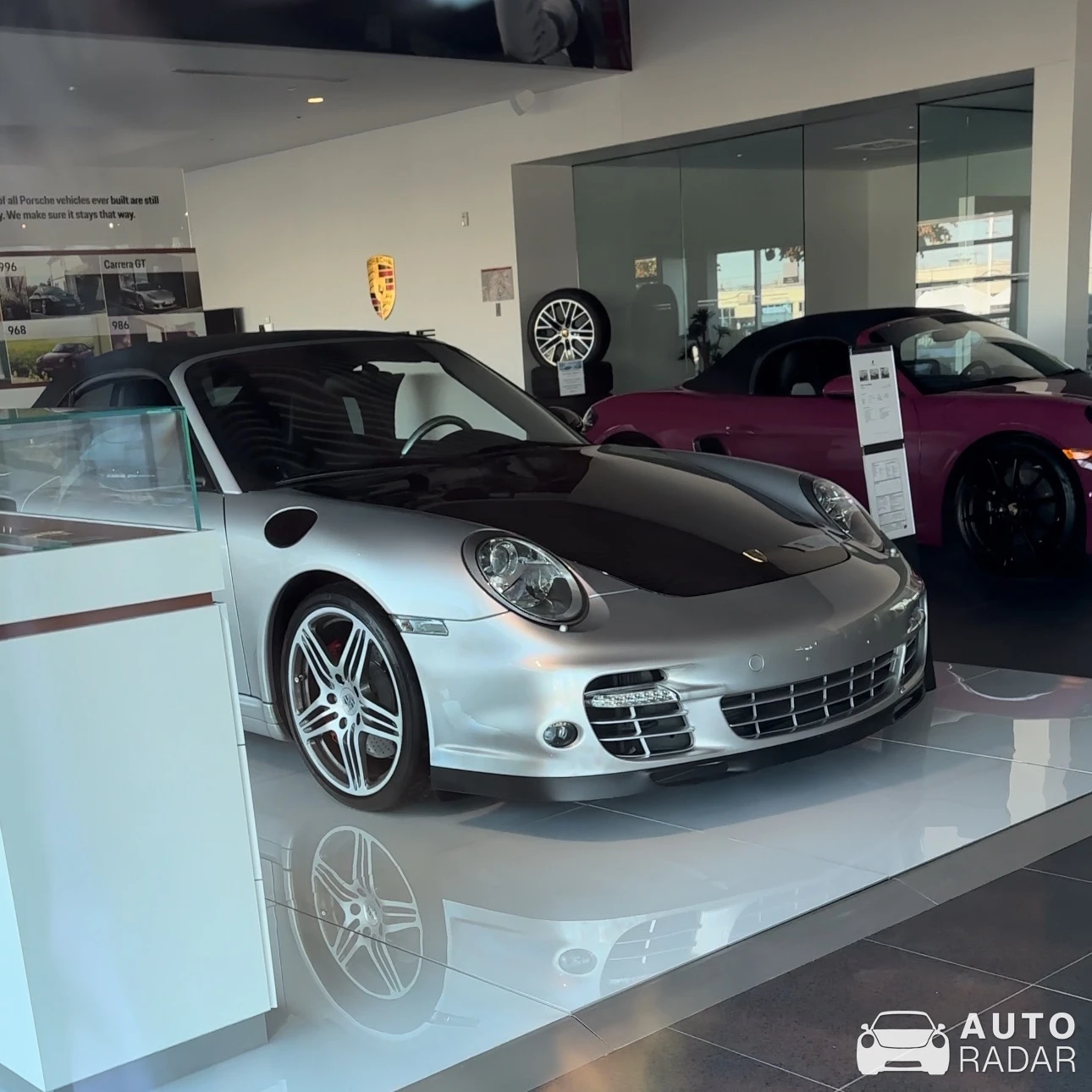 Porsche 997 Turbo Cabriolet spotted in Laval, Canada