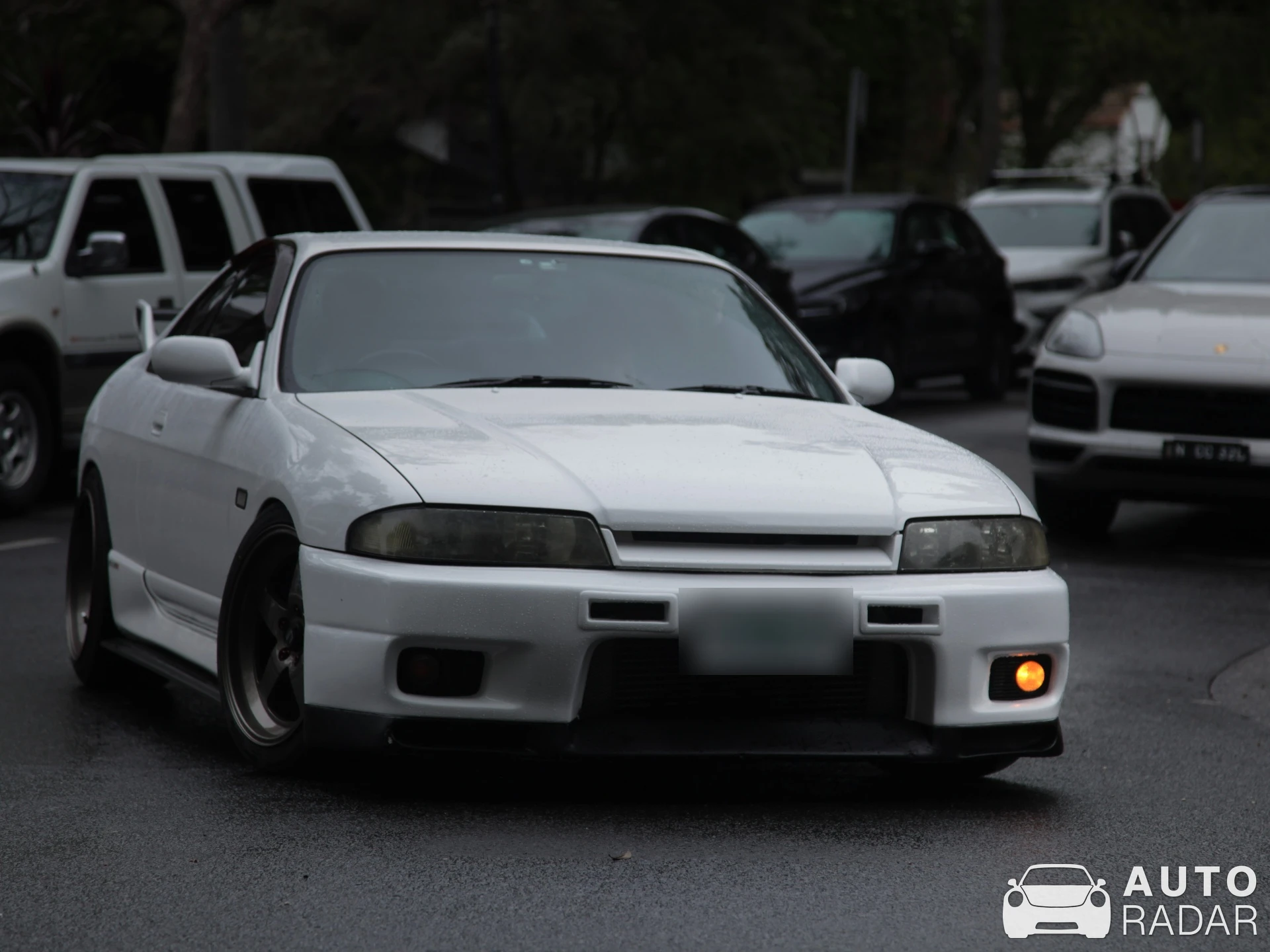Nissan Skyline R33 spotted in Double Bay, Australia
