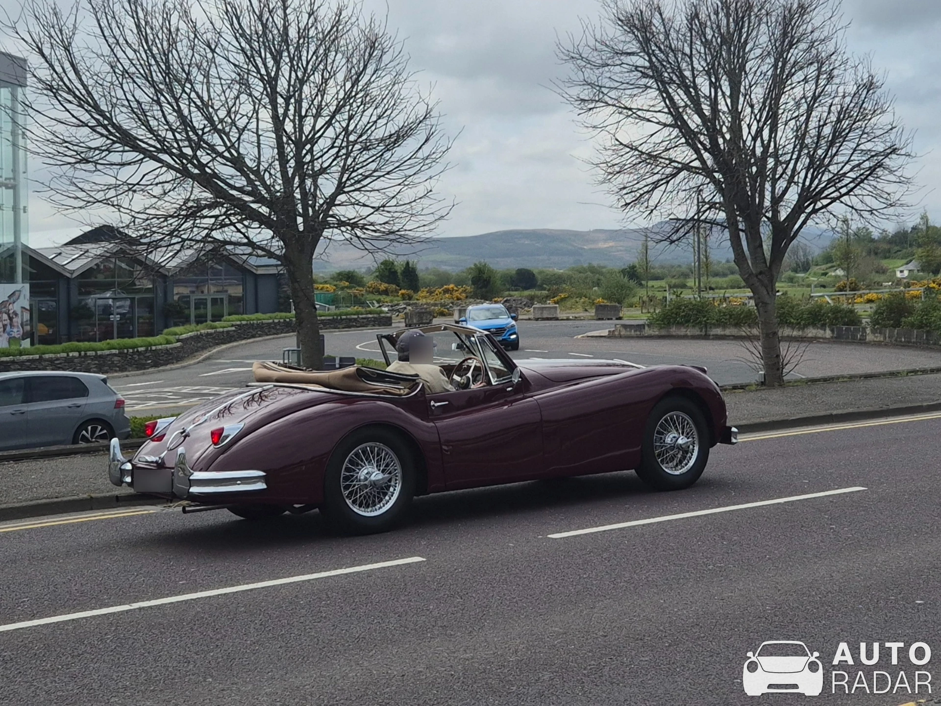 Jaguar XK140 spotted in Killorglin