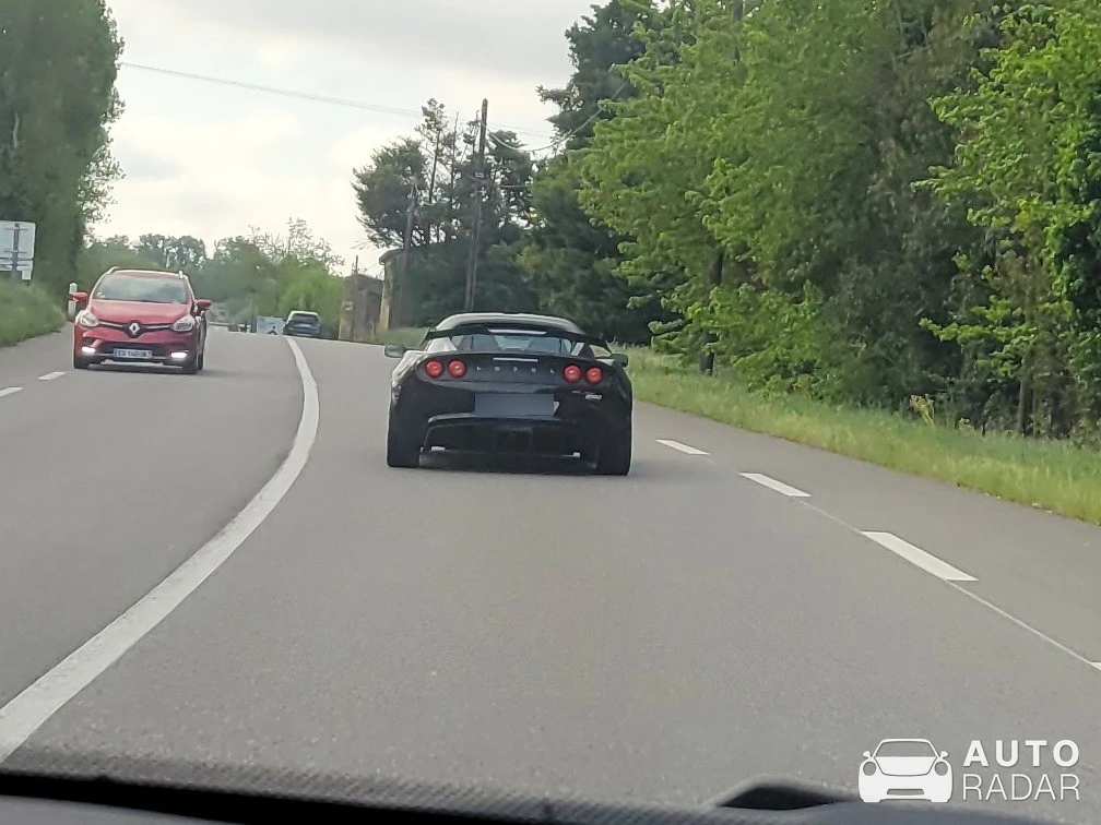 Lotus Elise S3 220 Cup spotted in Valence
