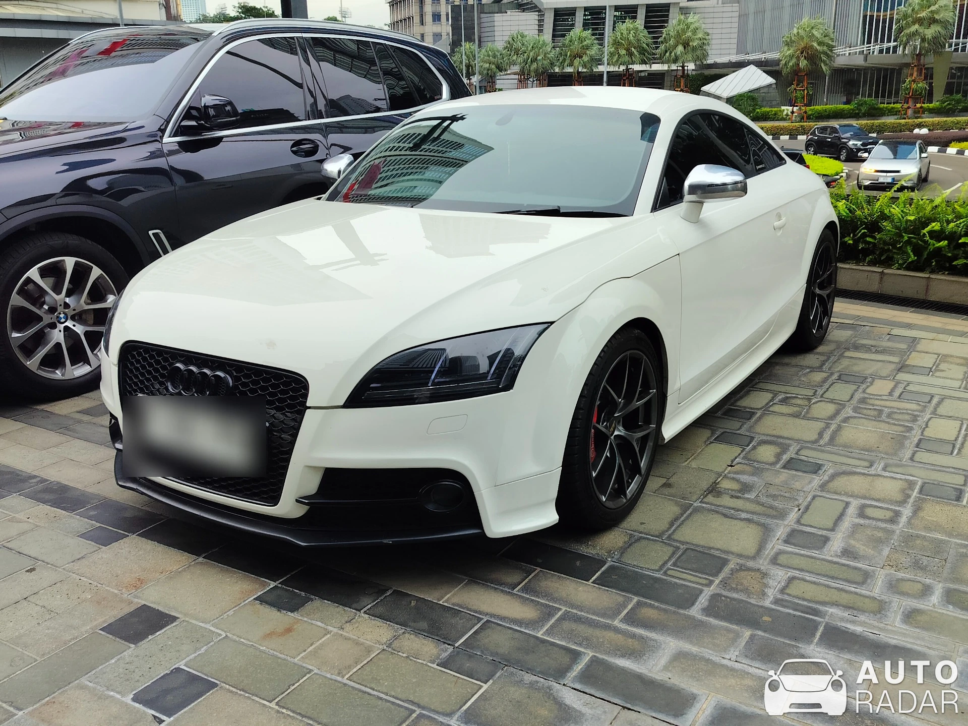 Audi TT-S 8J spotted in Kota Jakarta Selatan, Indonesia