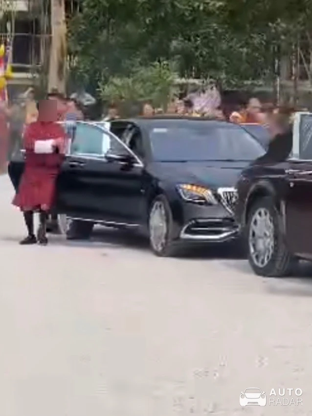 Mercedes-Benz S 65 AMG V222 spotted in Tam Đảo