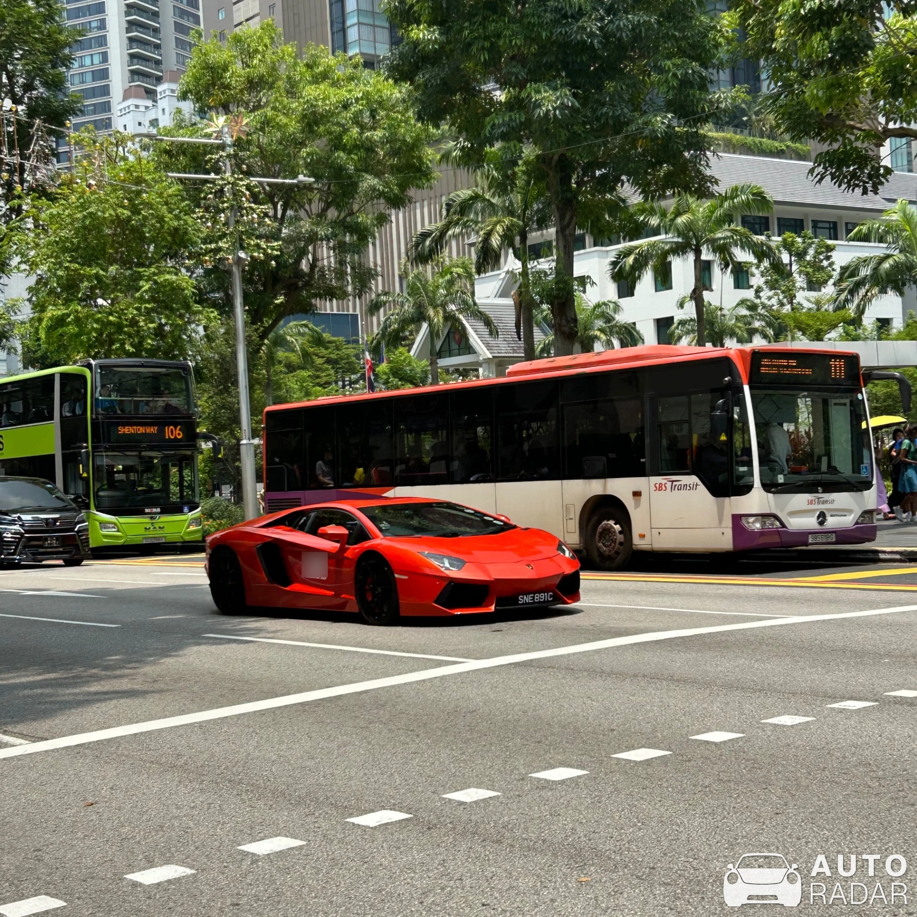 Lamborghini Aventador LP700-4 spotted in Singapore, Singapur
