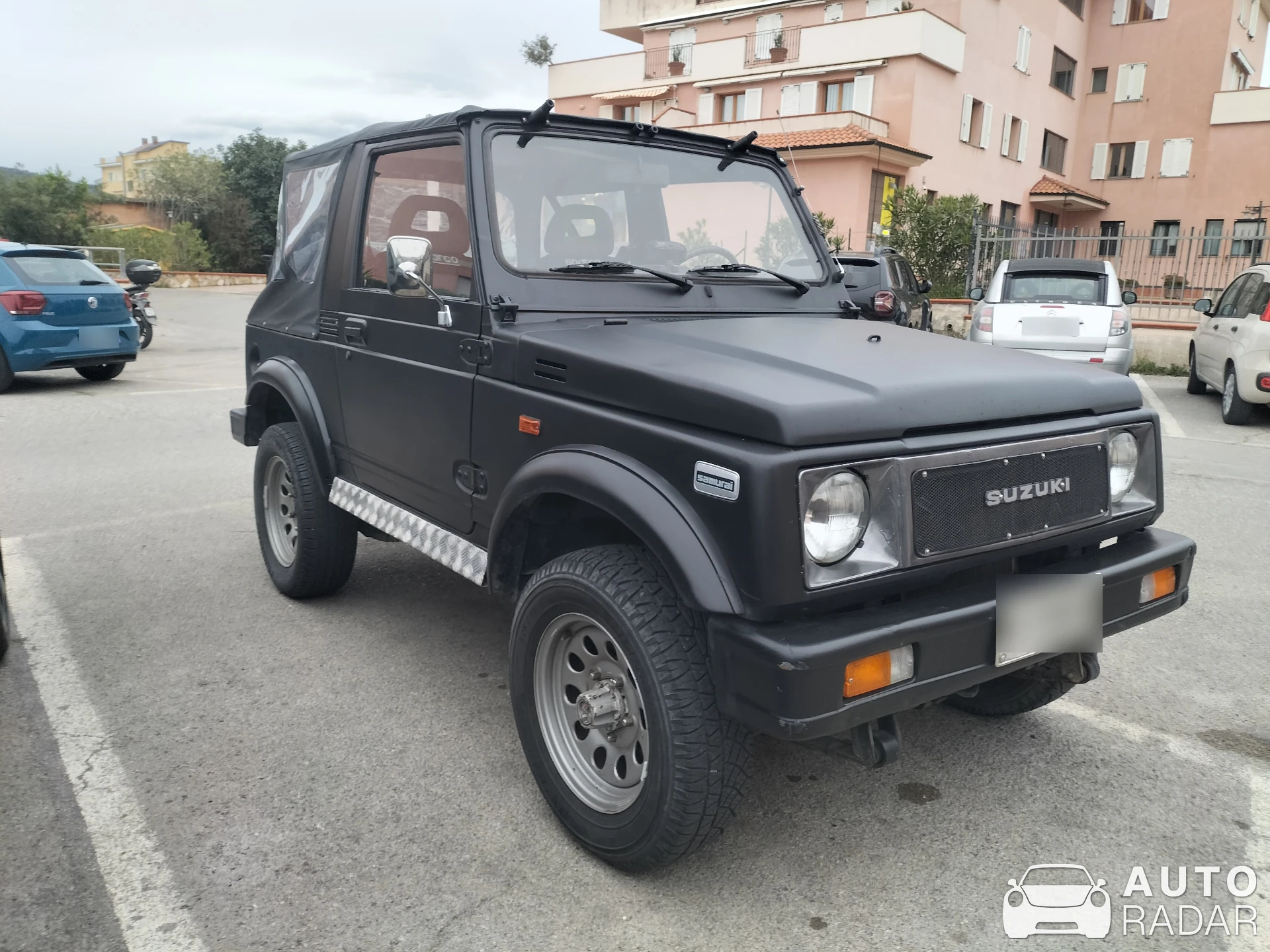 Suzuki Samurai spotted in Portoferraio
