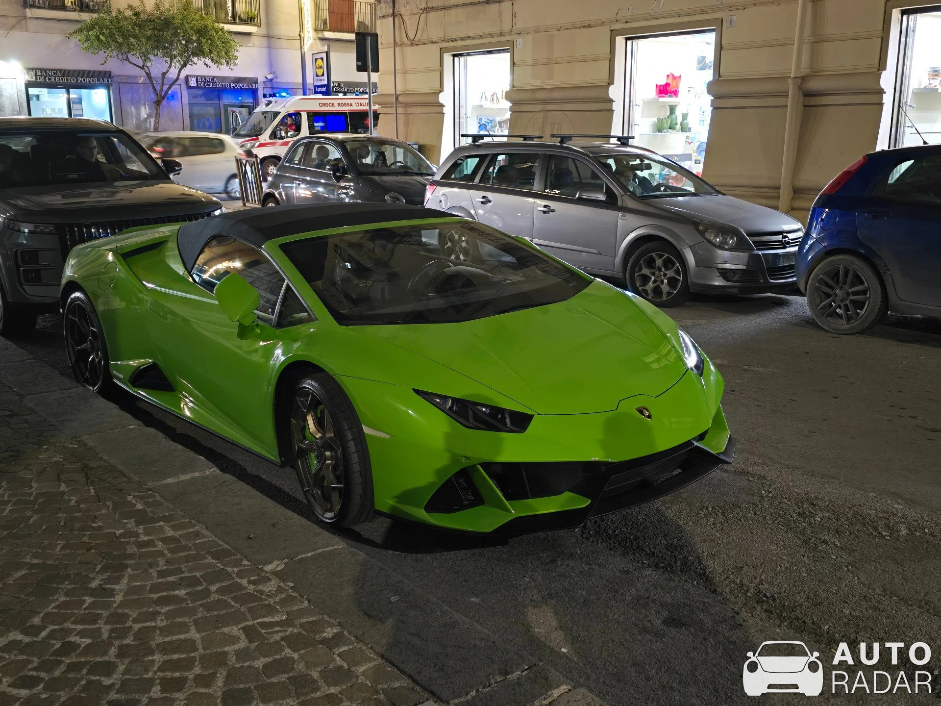 Lamborghini Huracán LP640-4 EVO Spyder spotted in Salerno, Italia