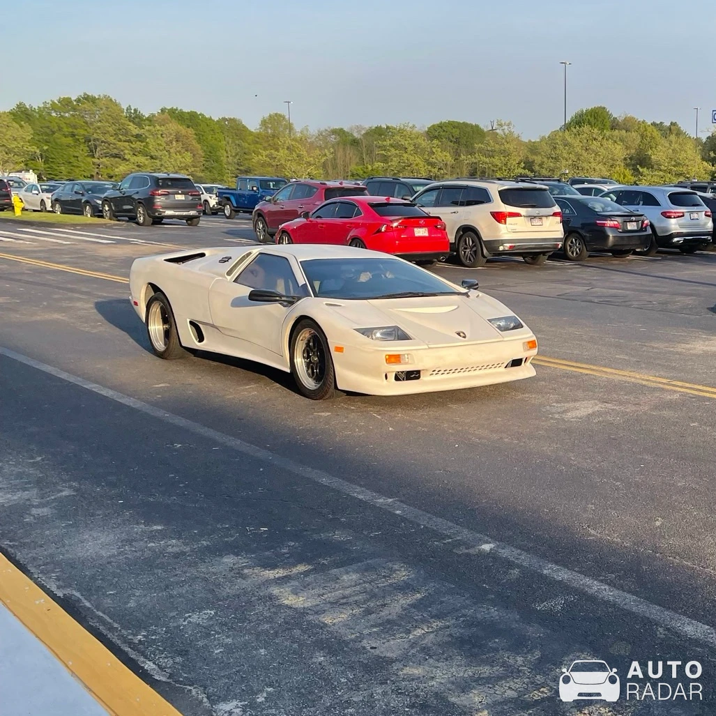 Lamborghini Diablo Replica spotted in Nashua