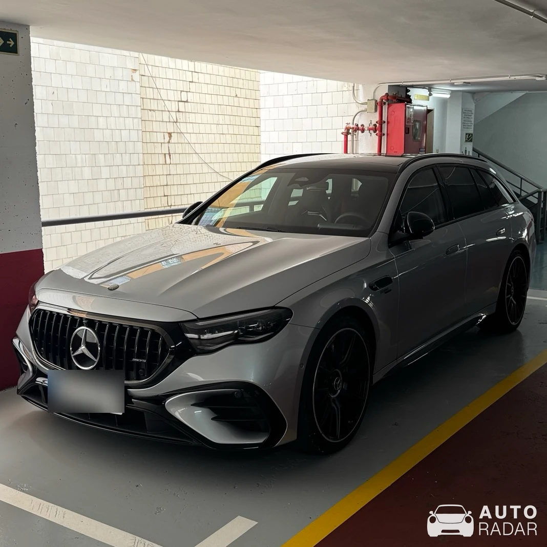 Mercedes-AMG E 53 Hybrid Estate S214 spotted in Barcelona, España