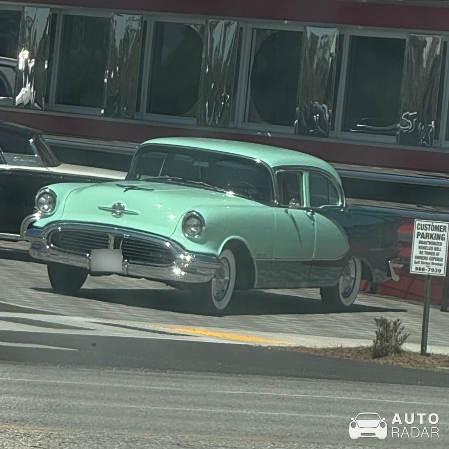 Oldsmobile 88 spotted in Orange Beach