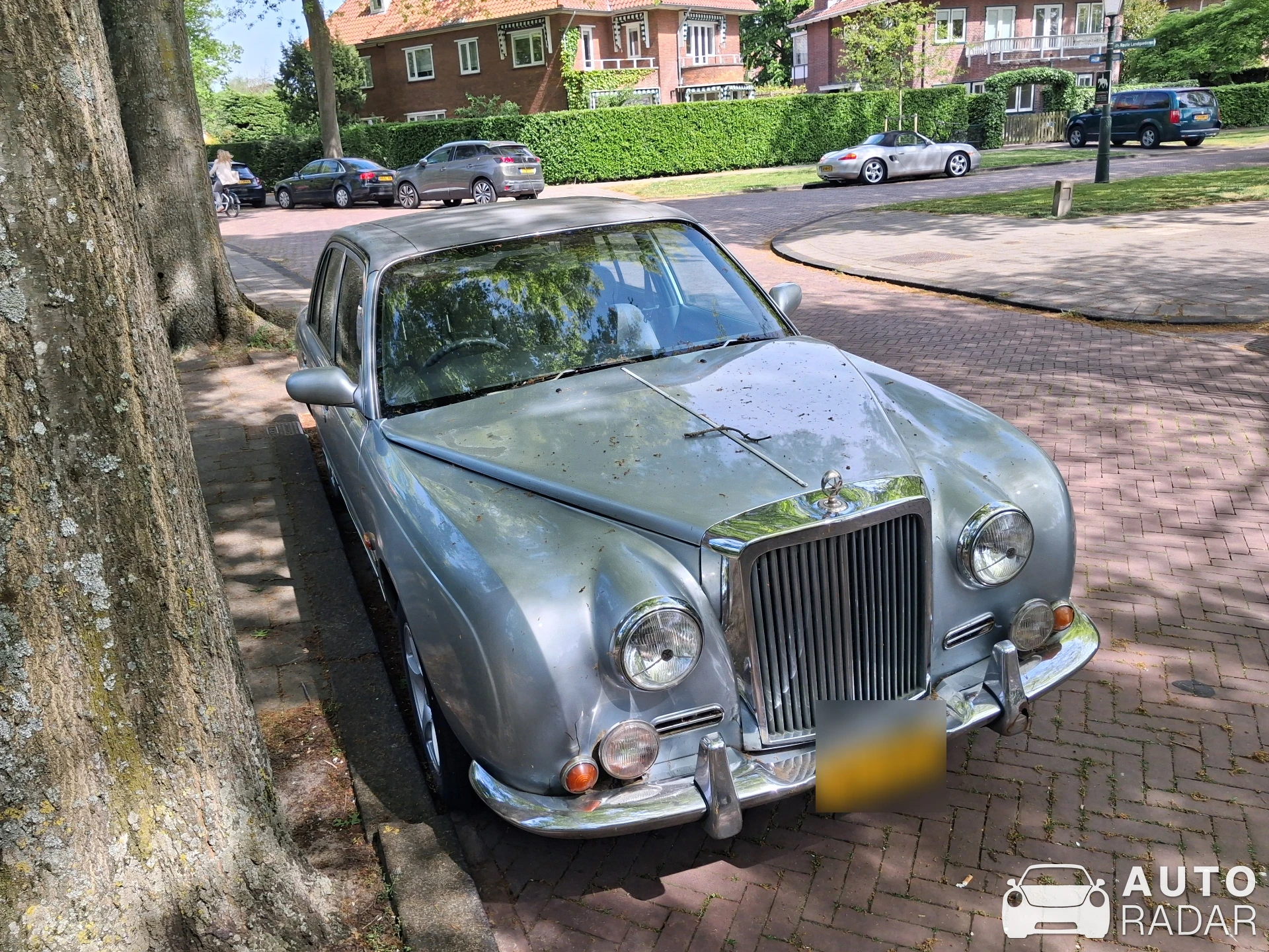 Mitsuoka Galue III spotted in Wassenaar, Netherlands