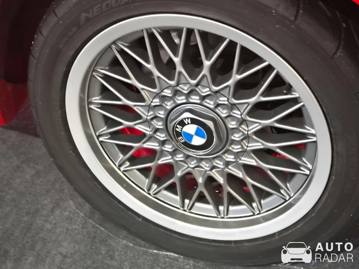 BMW M3 E30 spotted in Rouen, France