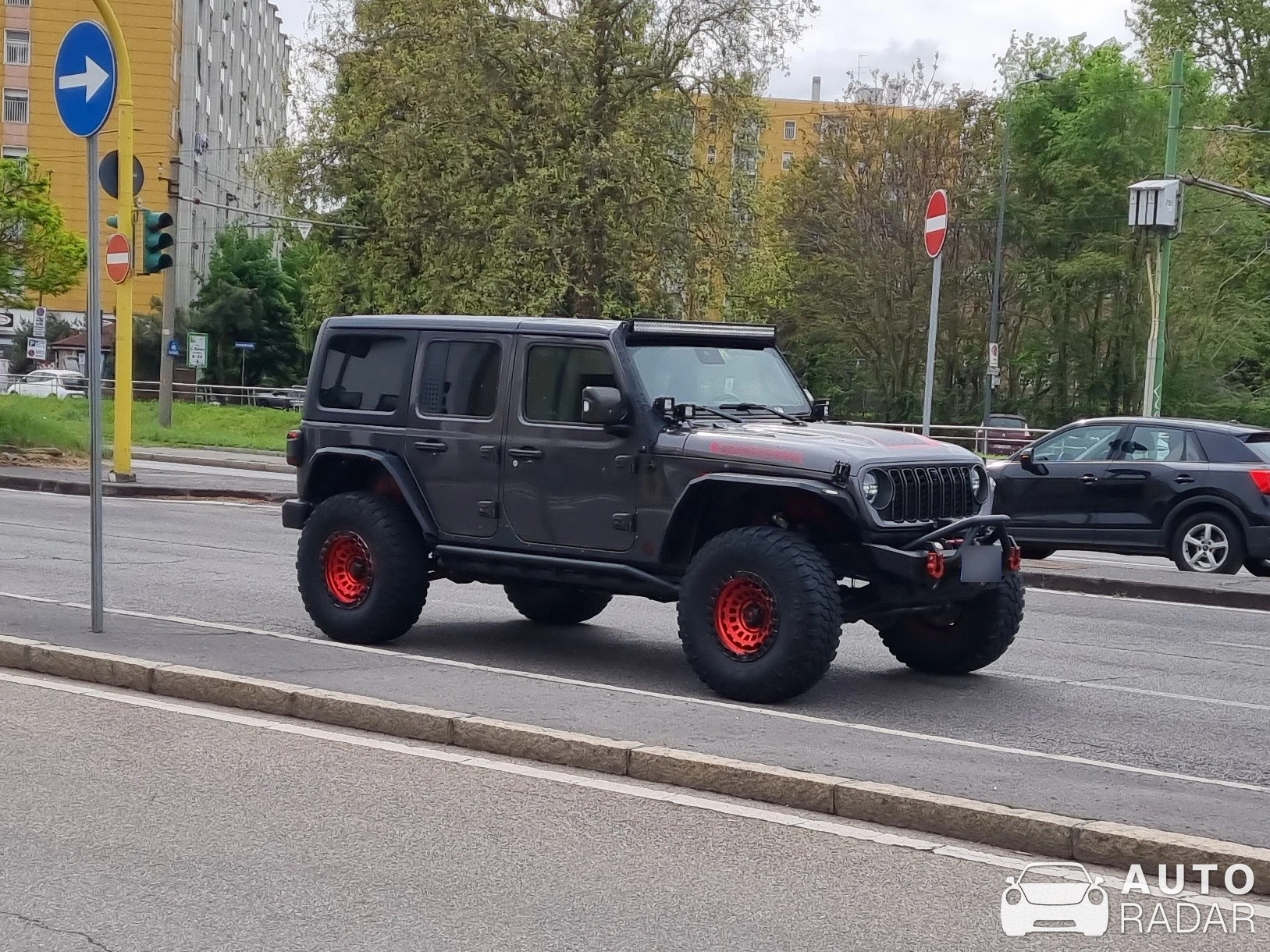 Jeep Wrangler Rubicon spotted in Milano, Italy