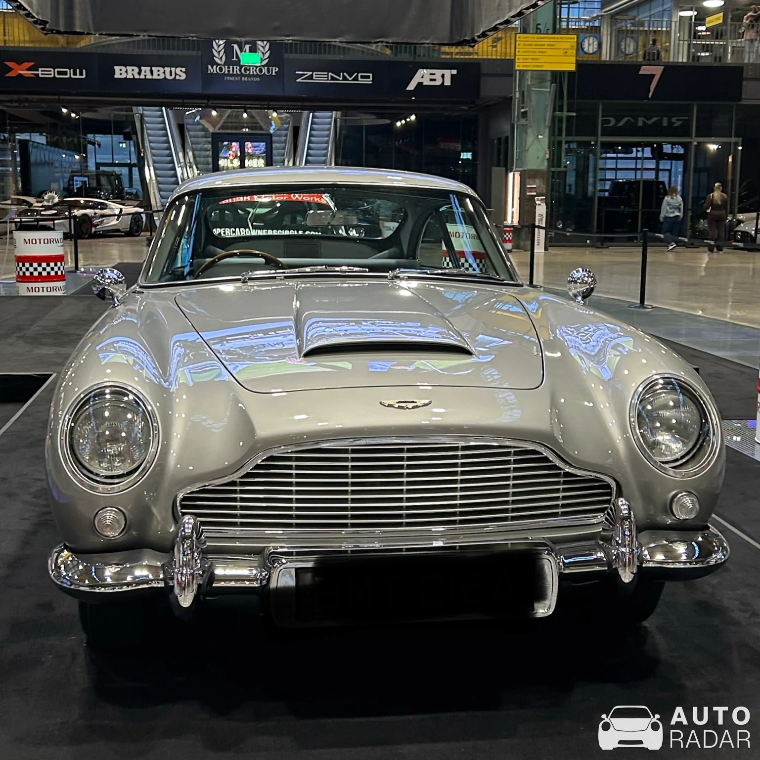 Aston Martin DB5 spotted in München, Deutschland