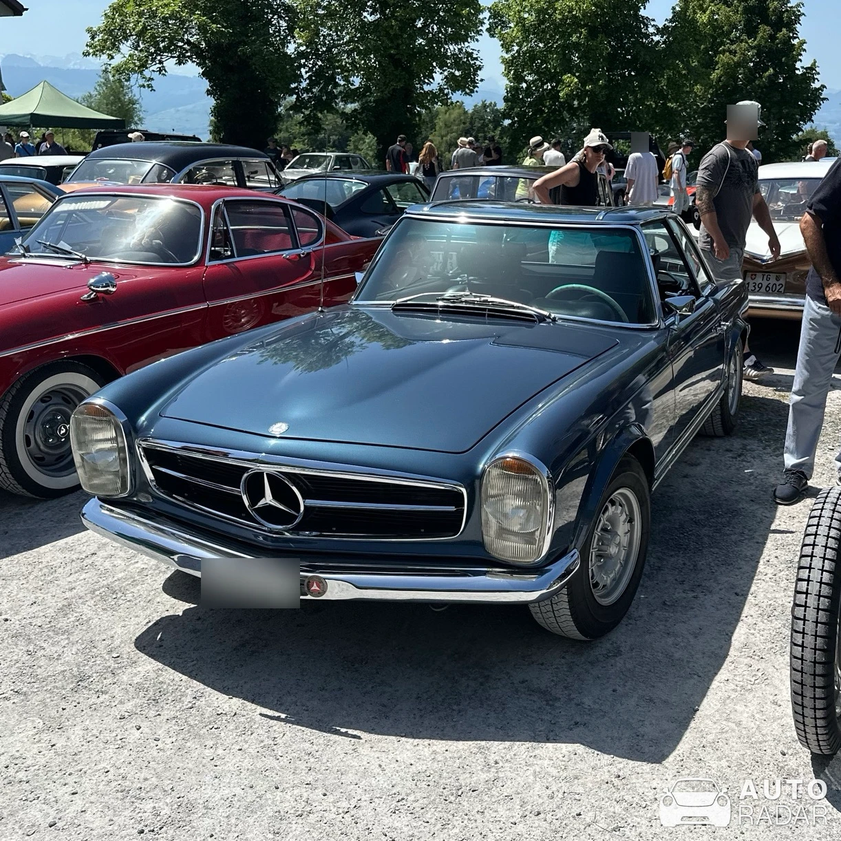 Mercedes-Benz W113 spotted in Dürnten