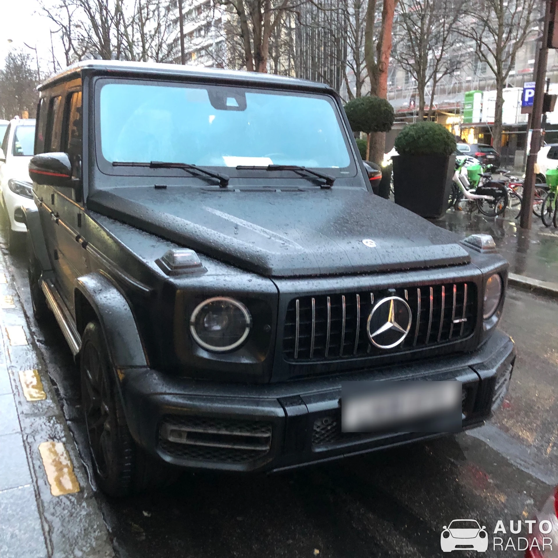 Mercedes-Benz G 63 W463 spotted in Paris, France