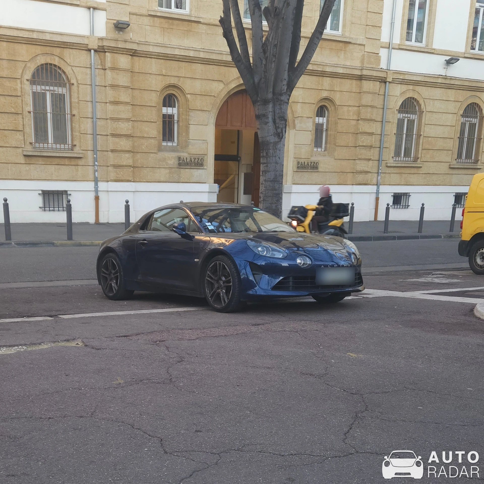 Alpine A110 Légende GT spotted in Marseille