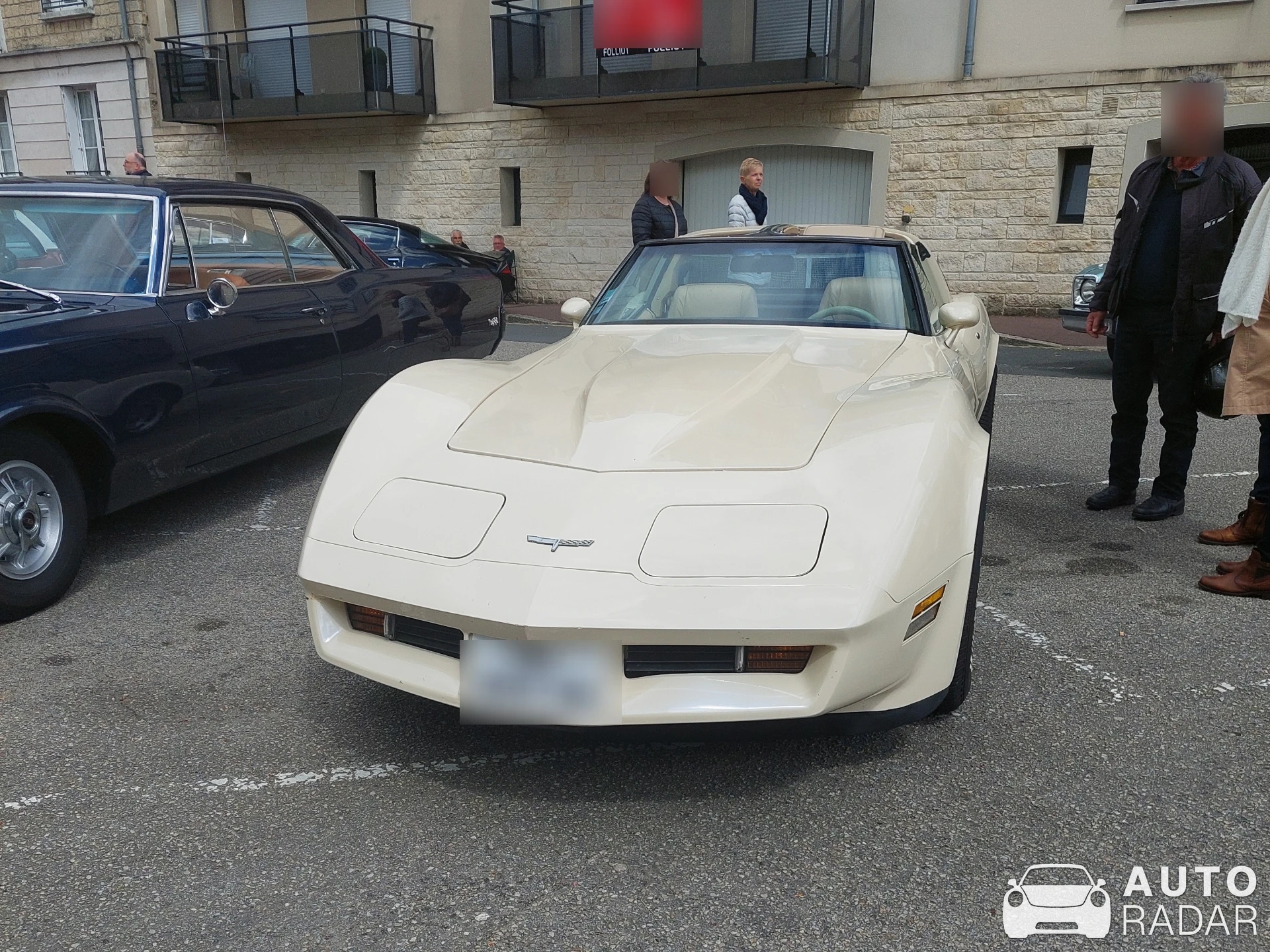 Chevrolet Corvette C3 spotted in Carentan les Marais