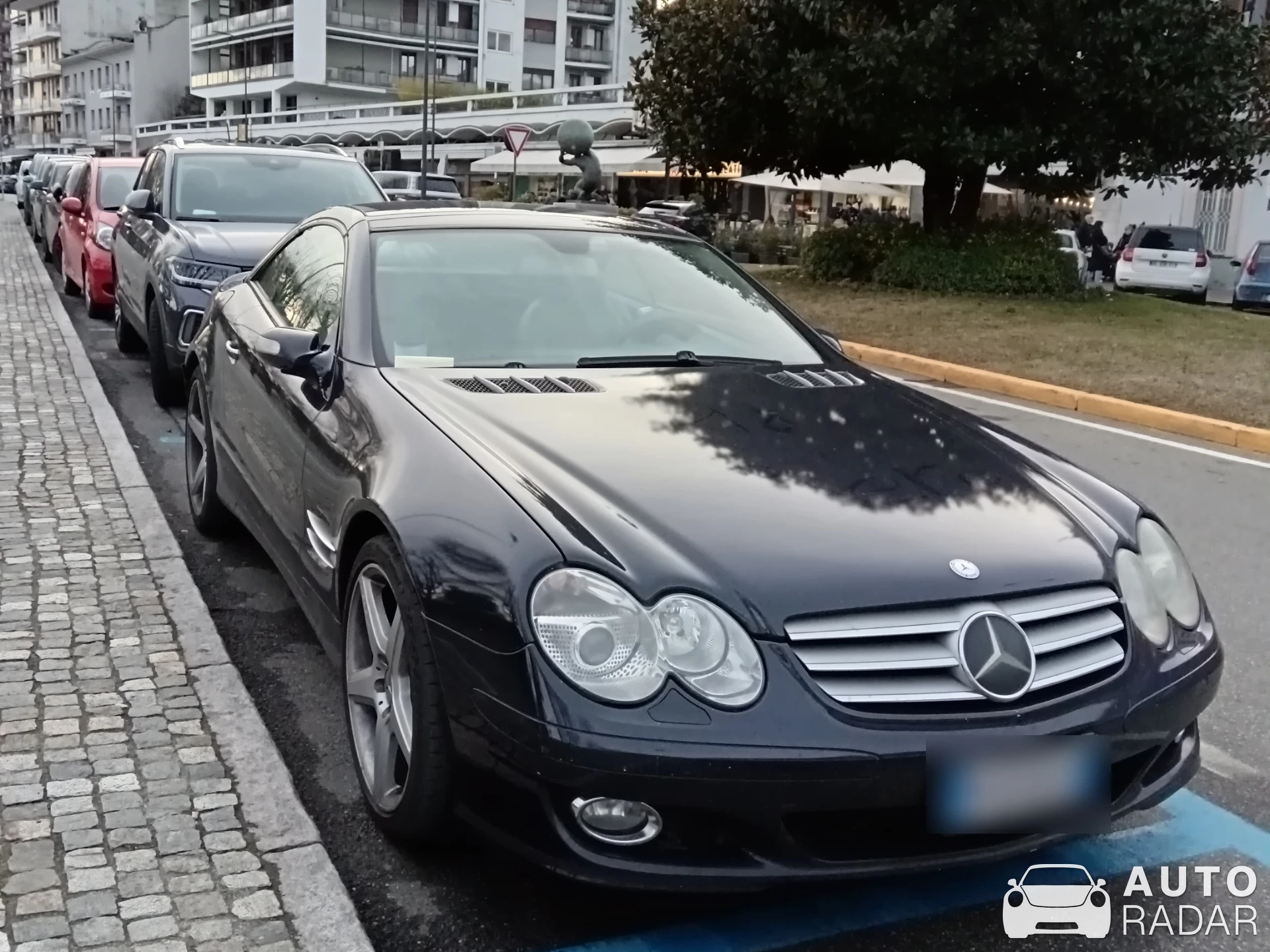 Mercedes-Benz SL 65 AMG R230 spotted in Arona, Italia