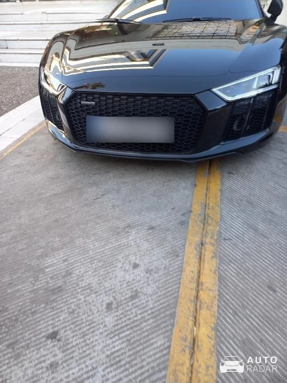 Audi R8 V10 spotted in Glifada, Greece