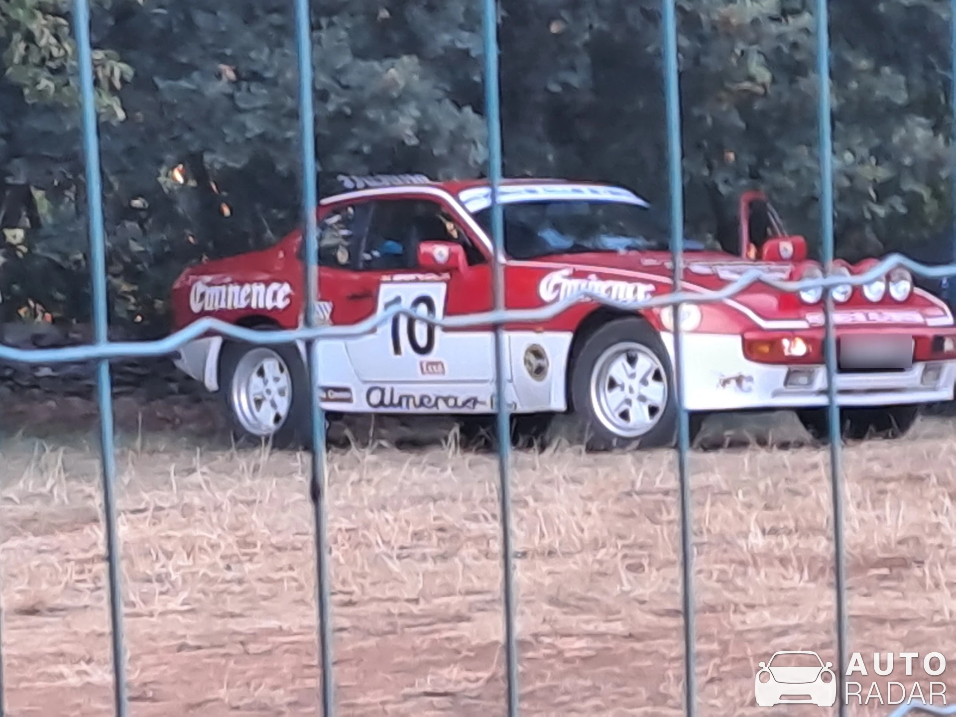 Porsche 924 Carrera GTS spotted in Triban