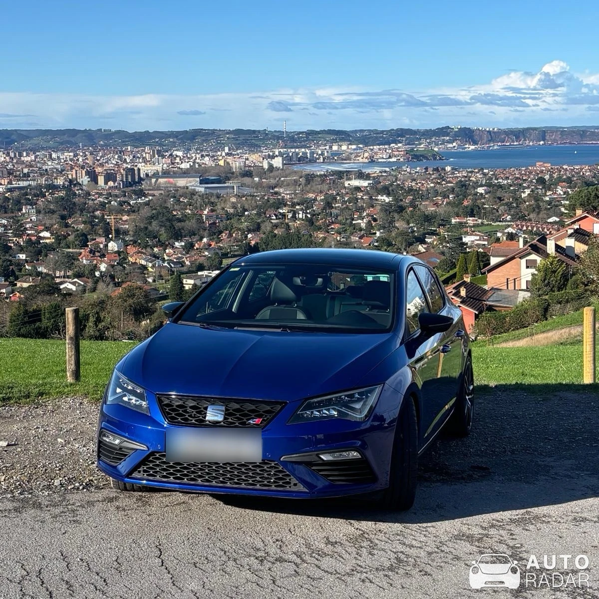 SEAT Leon Cupra 300 spotted in Gijón