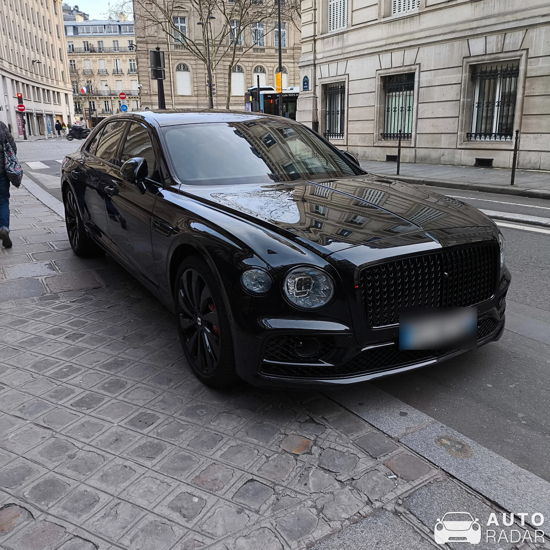 Bentley Flying Spur V8 spotted in Paris, France