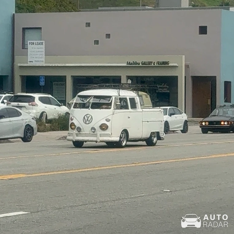 Volkswagen Type 2 T1 Single-Cab spotted in Malibu