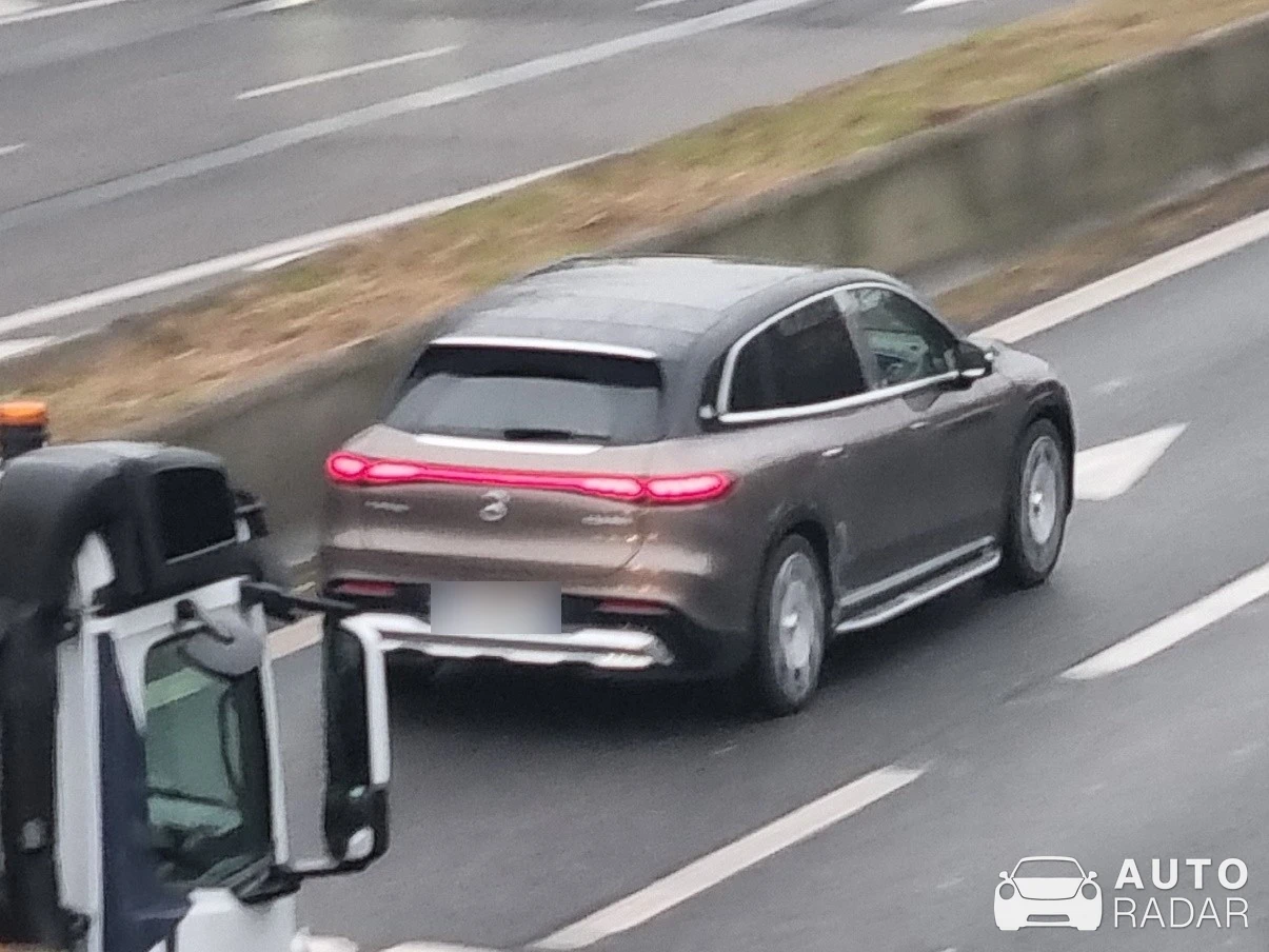 Mercedes-Maybach EQS spotted in Milano, Italy