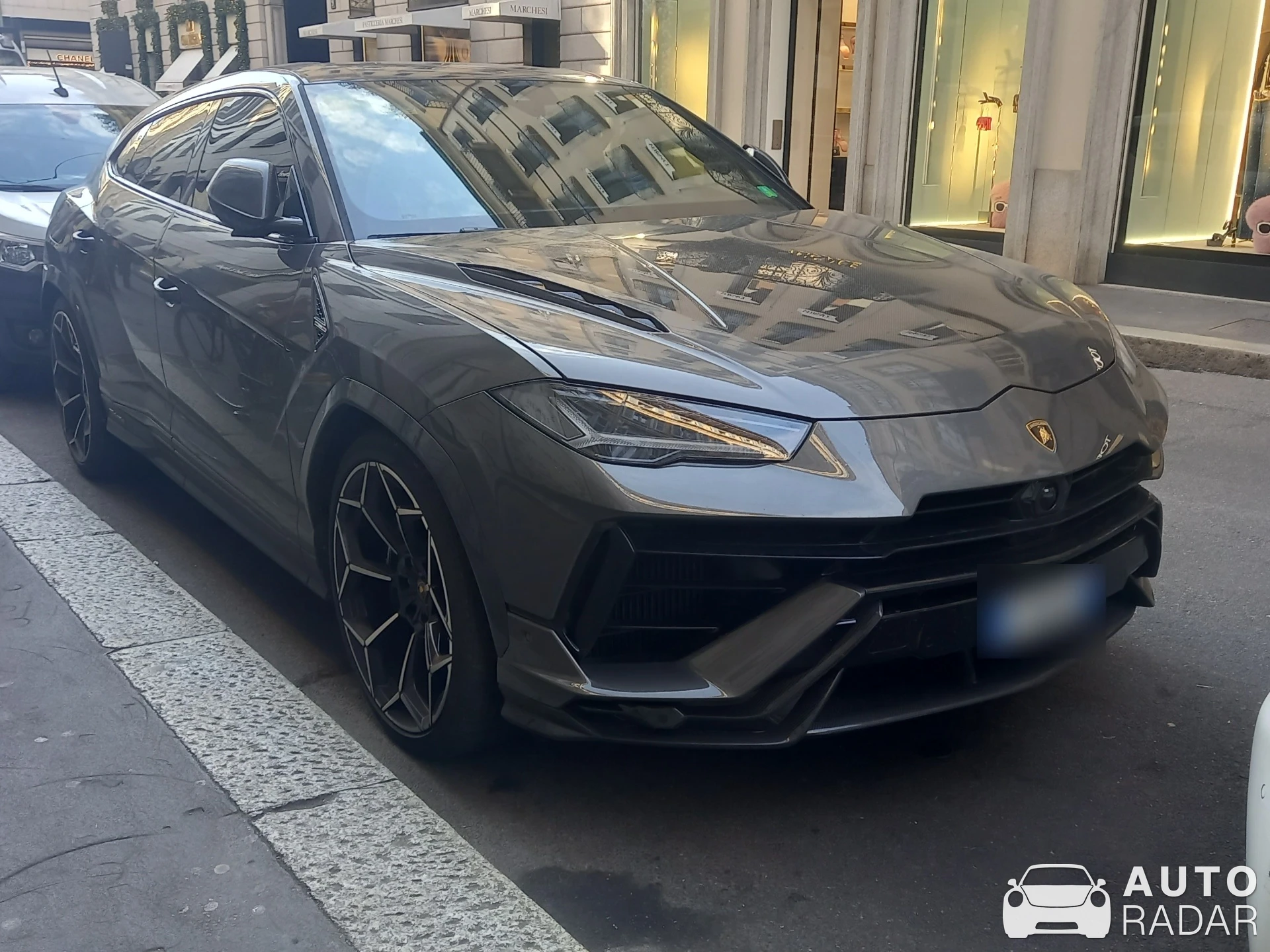 Lamborghini Urus Performante spotted in Milan, Italy