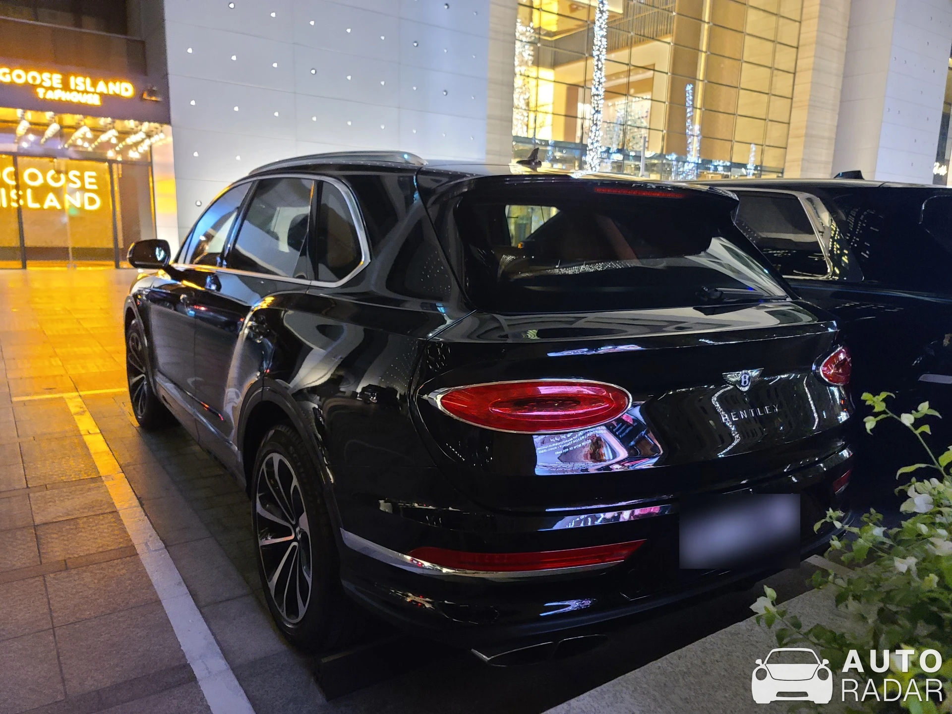 Bentley Bentayga V8 2021 spotted in Dubai