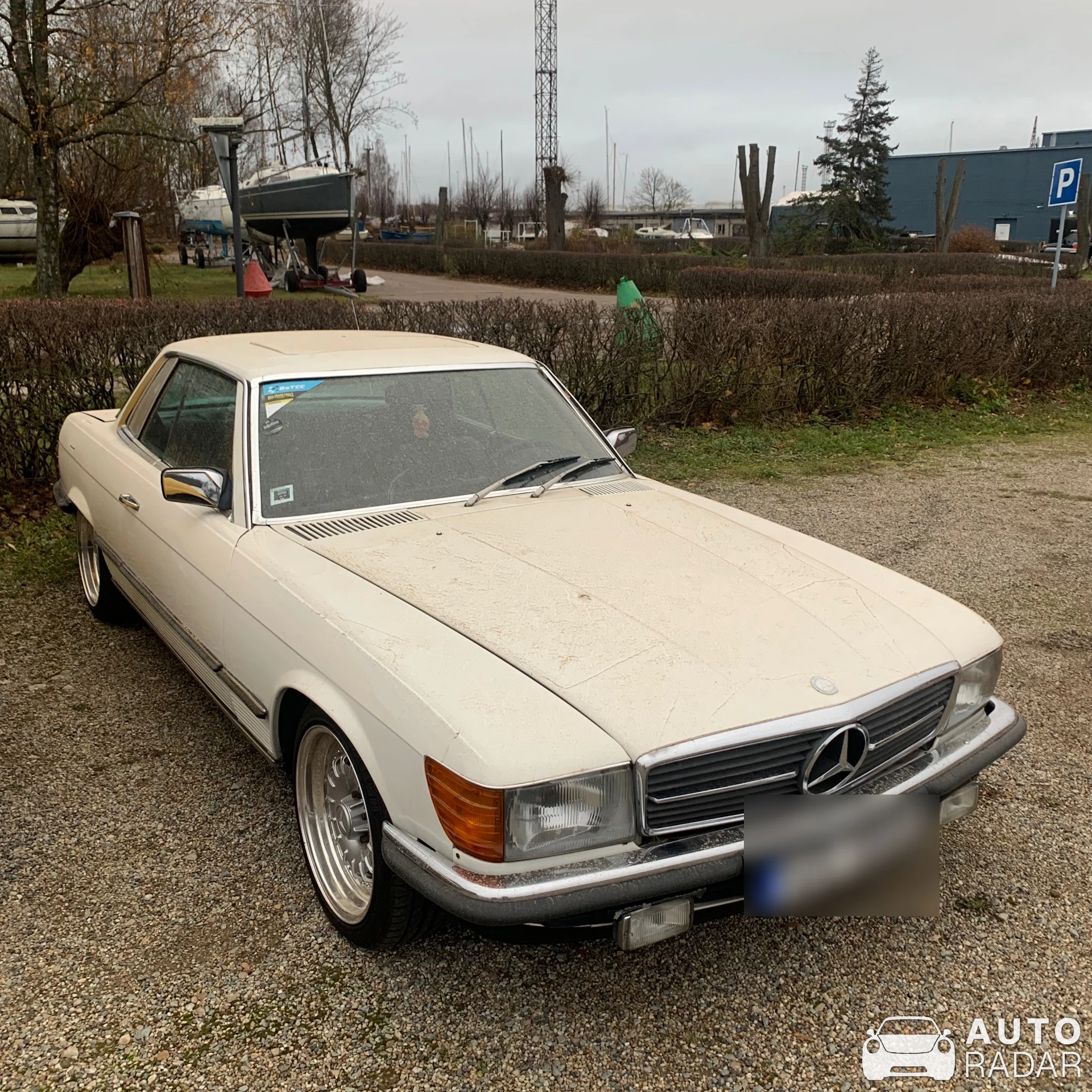 Mercedes-Benz 280 SL spotted in Rīga, Latvia