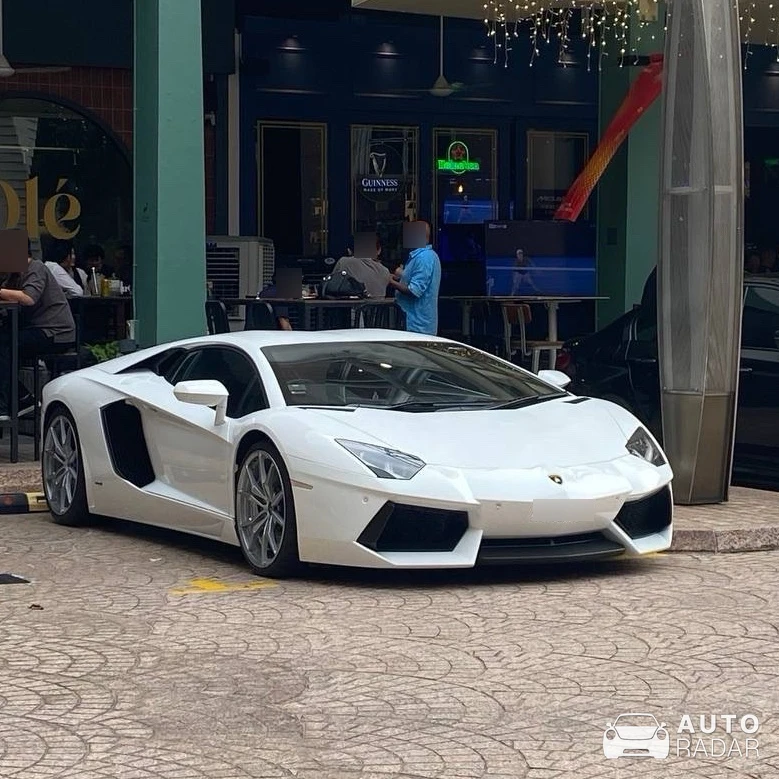 Lamborghini Aventador LP700-4 spotted in Singapore, Singapore