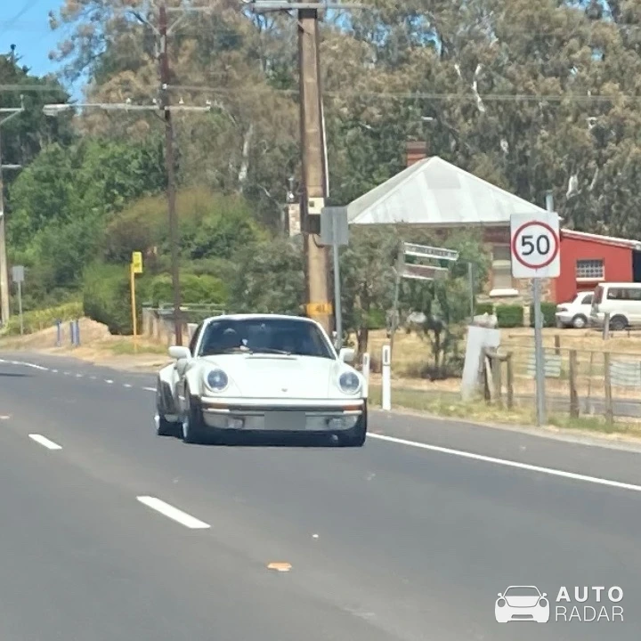Porsche 930 Turbo spotted in Oakbank, Australia