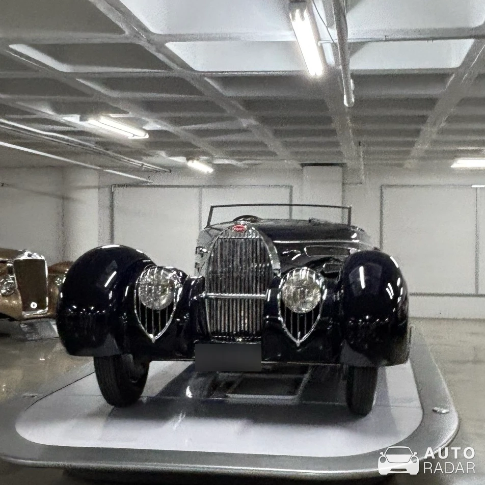 Bugatti Type 57C Saoutchik Roadster spotted in Los Angeles