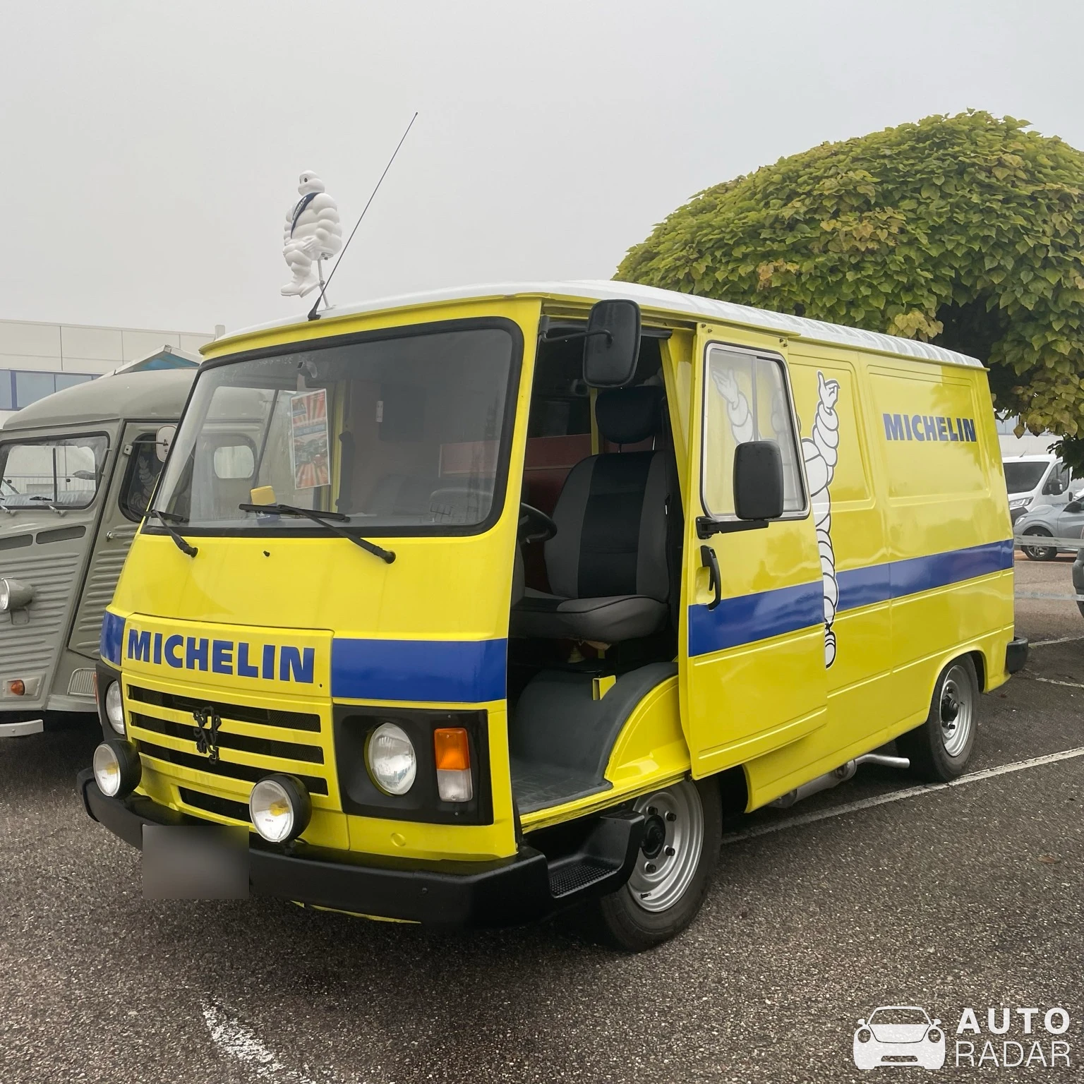 Peugeot 202 spotted in Dommartin-lès-Toul