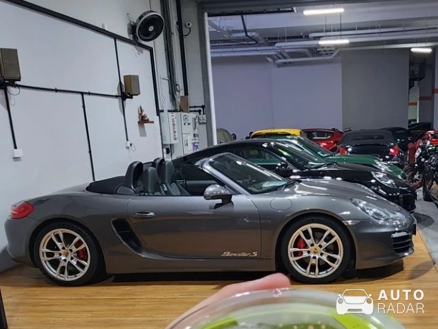 Porsche 981 Boxster S spotted in Singapore