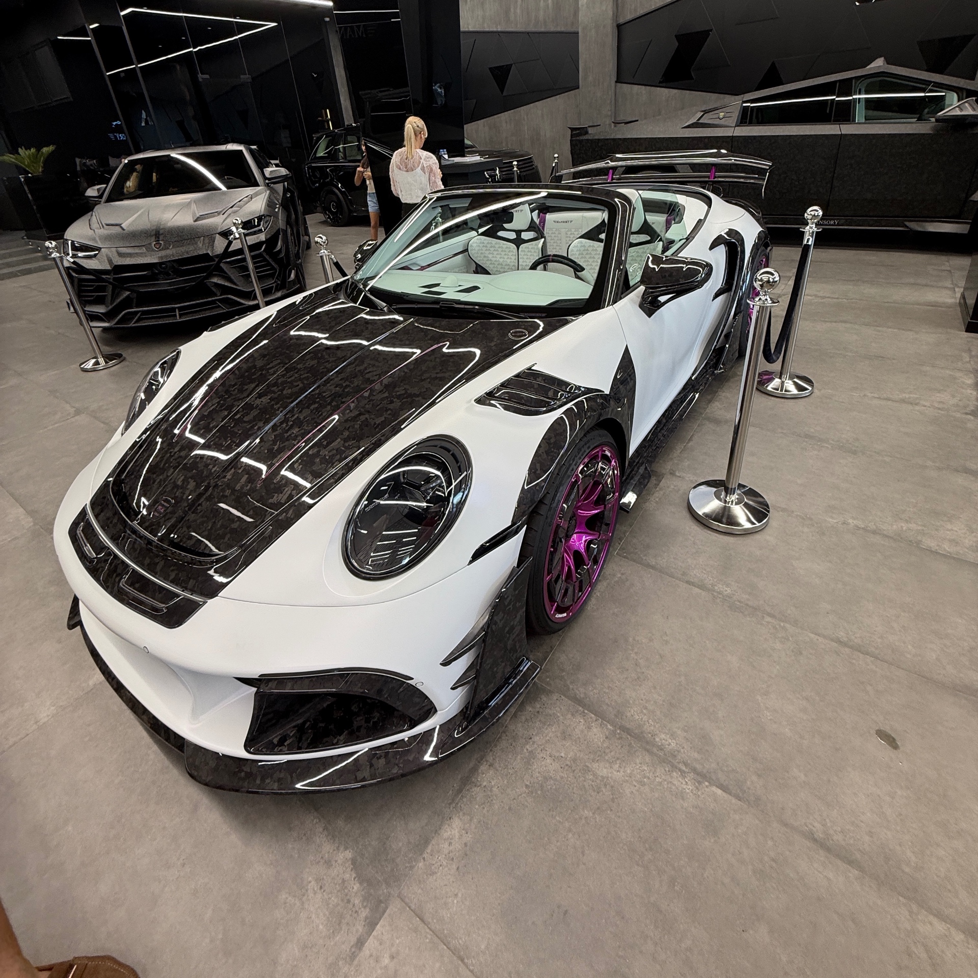 Porsche 992 Turbo S Cabriolet Mansory