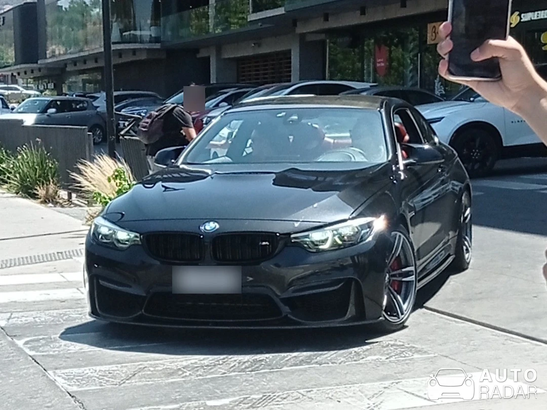 BMW M4 F82 Coupé spotted in Lo Barnechea, Chile