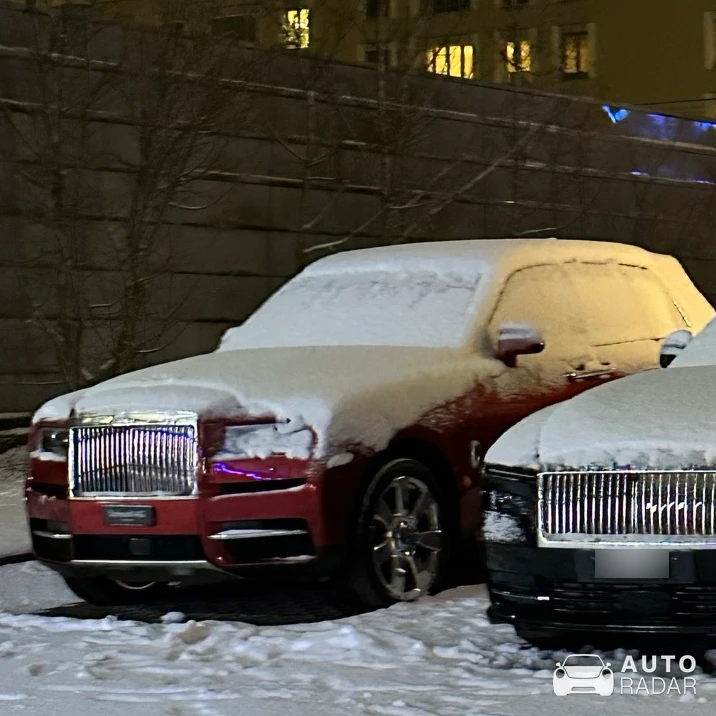 Rolls-Royce Cullinan spotted in Opfikon, Schweiz