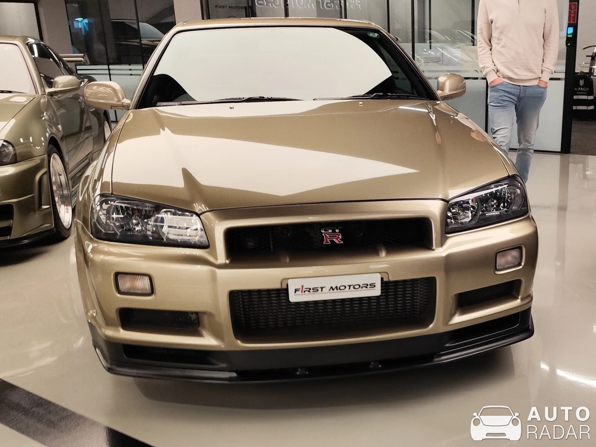 Nissan Skyline R34 GT-R V-Spec II Nür spotted in Dubai