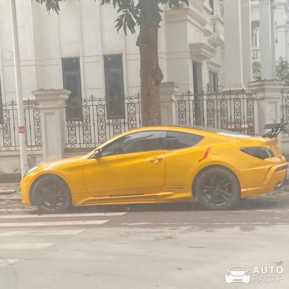 Hyundai Genesis Coupe 2.0T spotted in Thành phố Vĩnh Yên