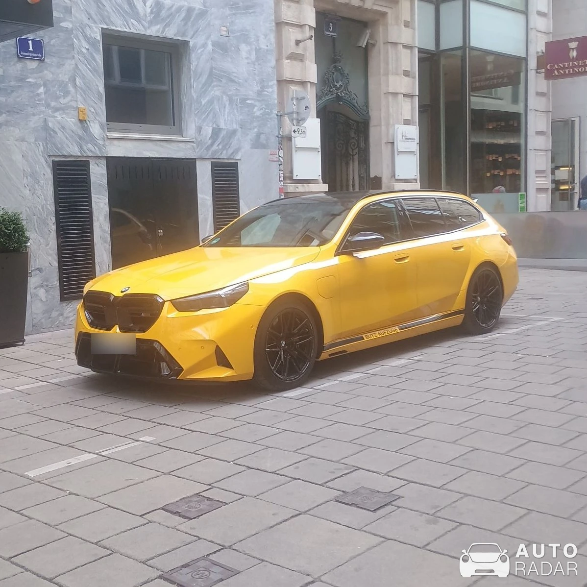 BMW M5 G99 Touring spotted in Wien