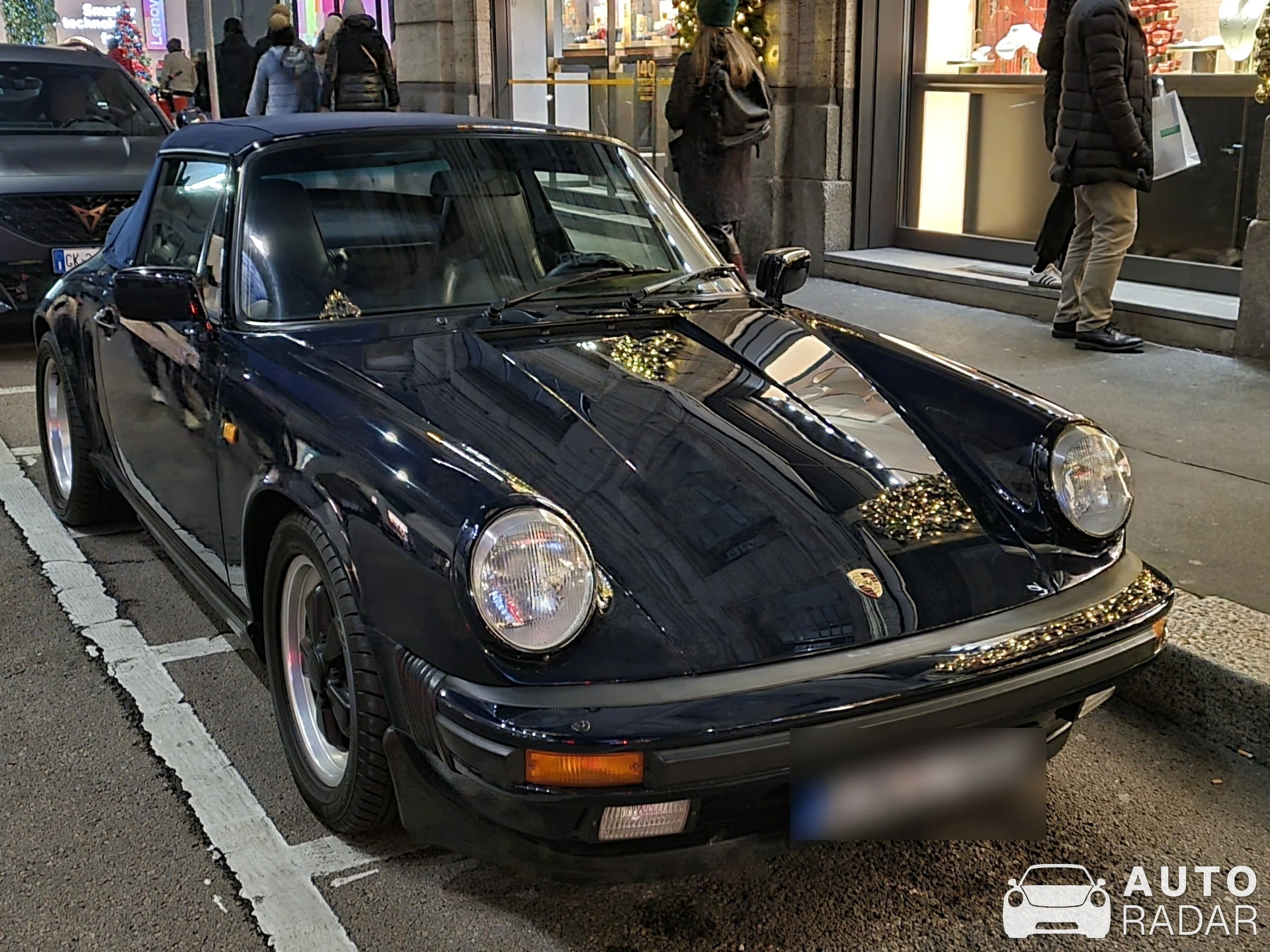 Porsche 911 Carrera 3.0 spotted in Milano, Italia